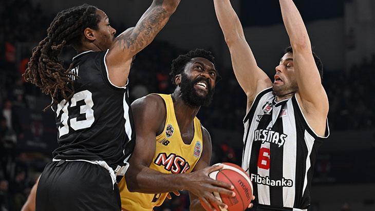 Mersin Spor - Beşiktaş Fibabanka maçından kareler