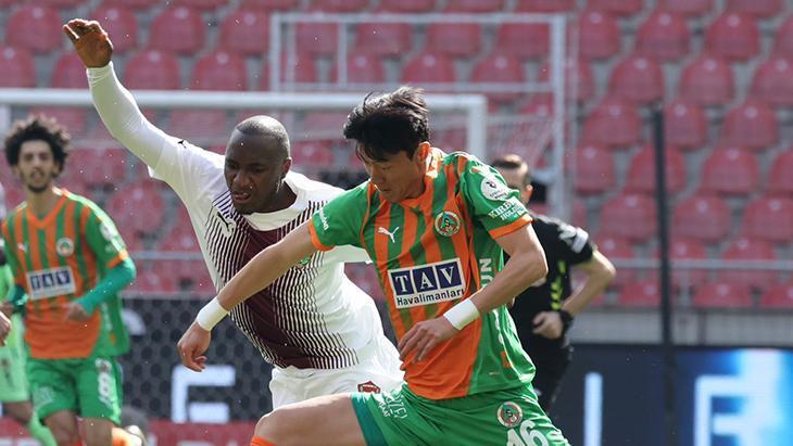 Hatayspor - Alanyaspor maçından kareler