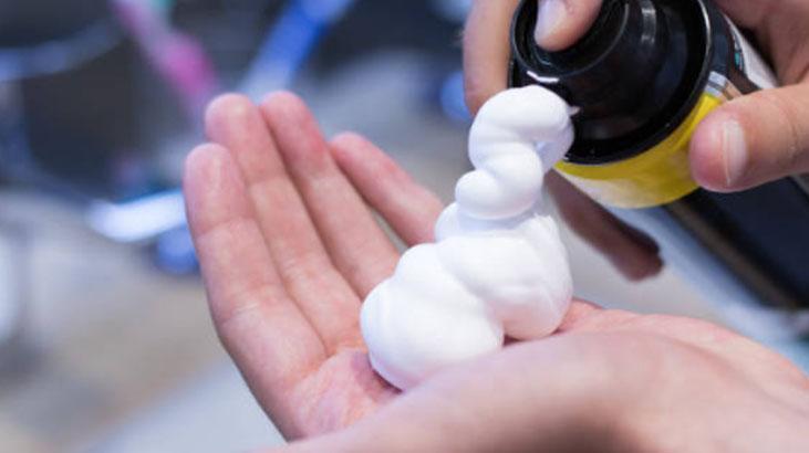 Soğuk ülkelerin bir numaralı leke çıkarıcısı Tek fısla yıkamadan işi çözüyor