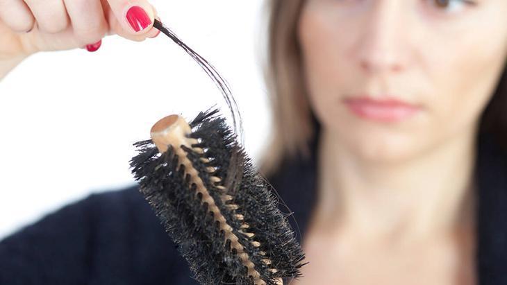 Saç dökülmesinde popüler çözüm: Biberiye Haftada 2 veya 3 kez kullanmak yeterli Saç dökülmesinde popüler çözüm: Biberiye Haftada 2 veya 3 kez kullanmak yeterli