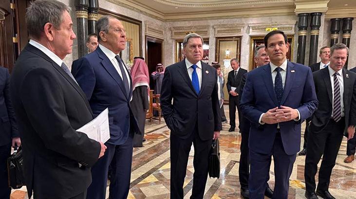 Riyadda 4,5 saatlik zirve sona erdi Zirveden görüntüler Riyadda 4,5 saatlik zirve sona erdi Zirveden görüntüler