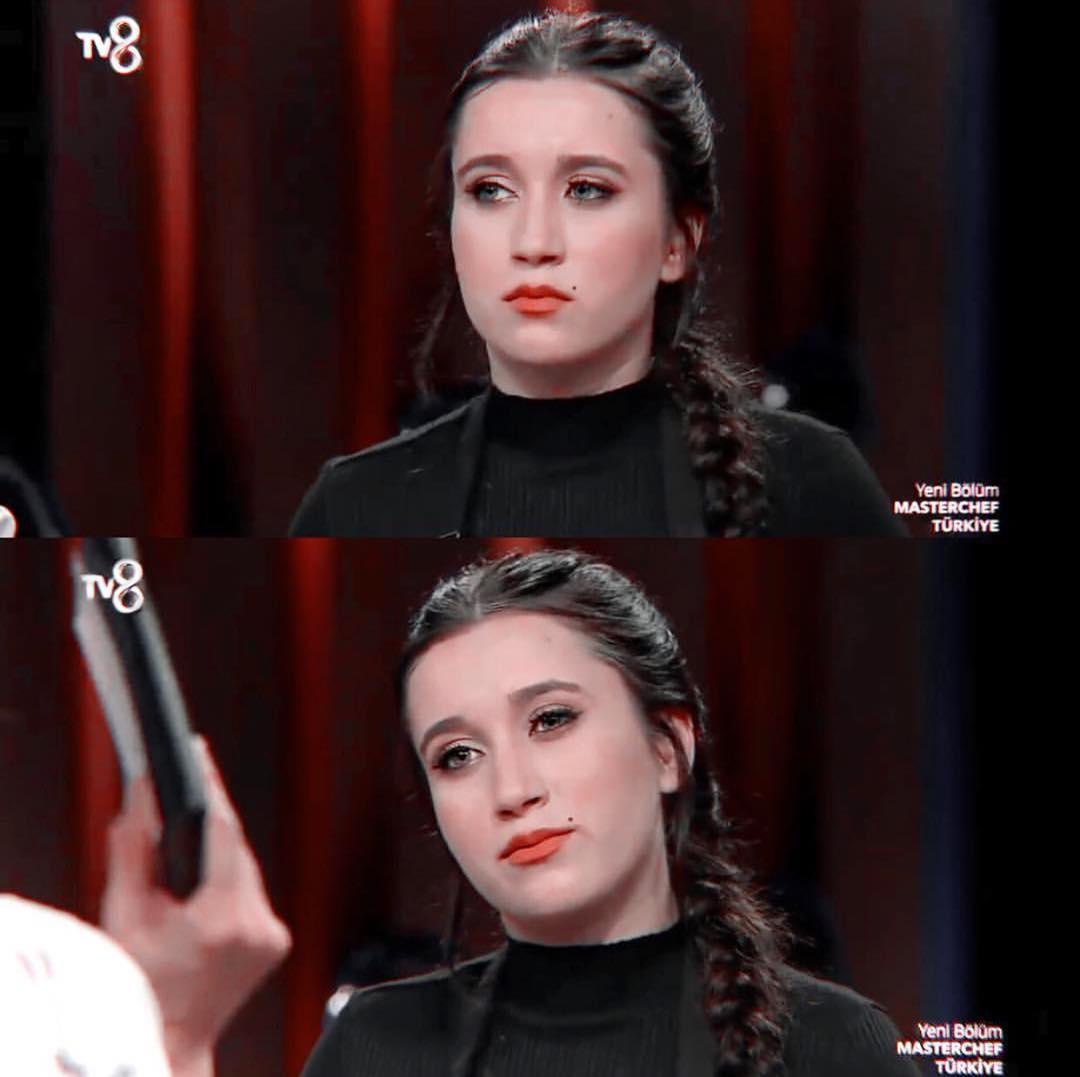 Masterchef Eslem Sena Yurt bıçaklandığını sosyal medyadan açıkladı
