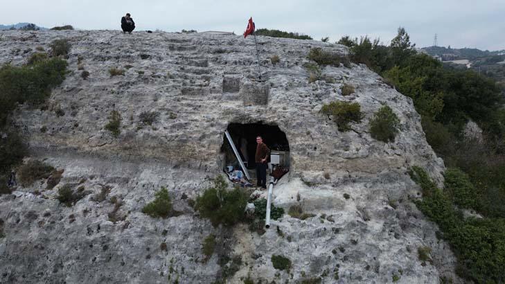 Dev kayanın içinde ezber bozan hayat: Herkesten uzaktayım