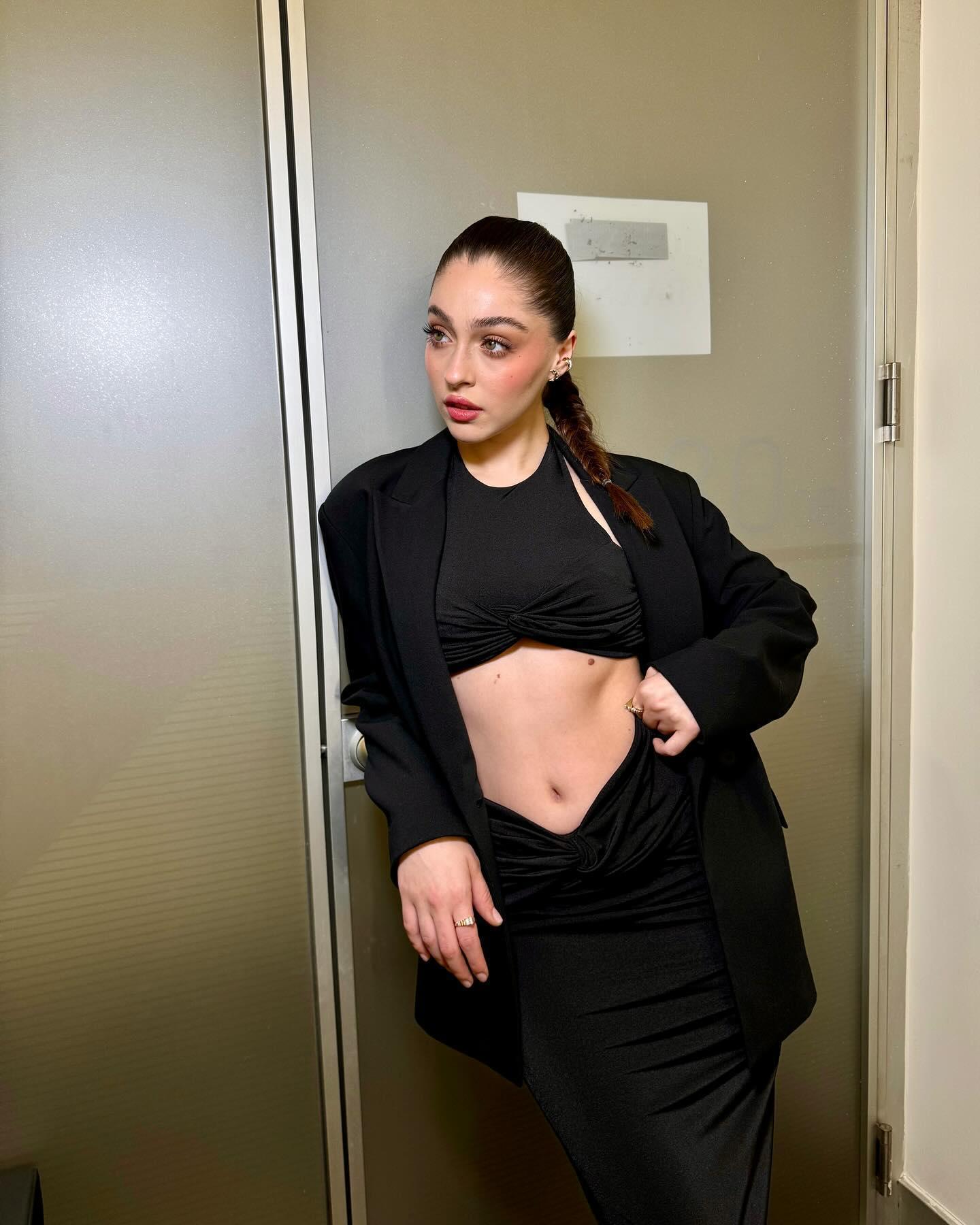 Güzel oyuncu kalbinin sahibini buldu Cemre Baysel ve Aytaç Şaşmazın aşkı ta...