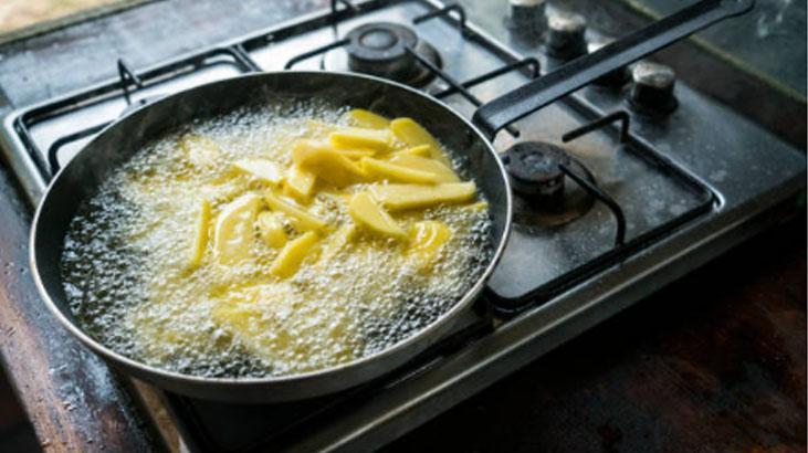 Dışı çıtır, içi yumuşacık Dondurulmuş patates için taktik belli, fırında da oluyor