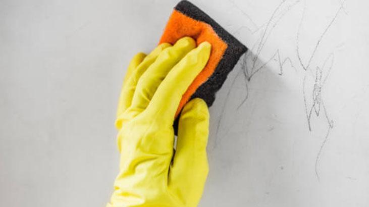 Kadir Ezildiden kirli, isli duvarı ağartan tüyo Yarışmada uyardı: Tersini çevirin