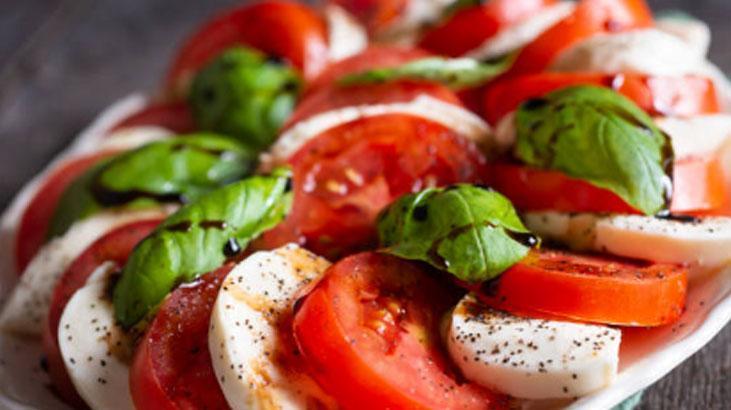 Para verip de fesleğen almayın Yemekler şenlenecek, üstelik topraksız yetişiyor