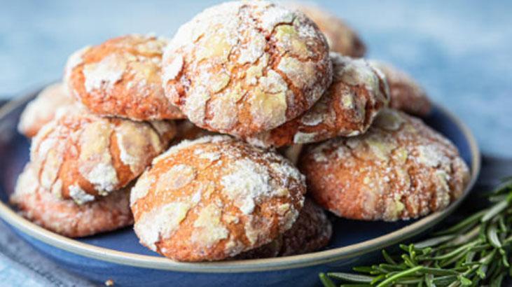 Kıyır kıyırlığı dillere destan, çay yanında lüp lüp gidiyor Yumuşacık Van pastası tarifi