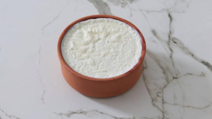 Taş gibi yoğurdun malzemesi dolaptaymış 5 litreye 1 kaşık yetiyor