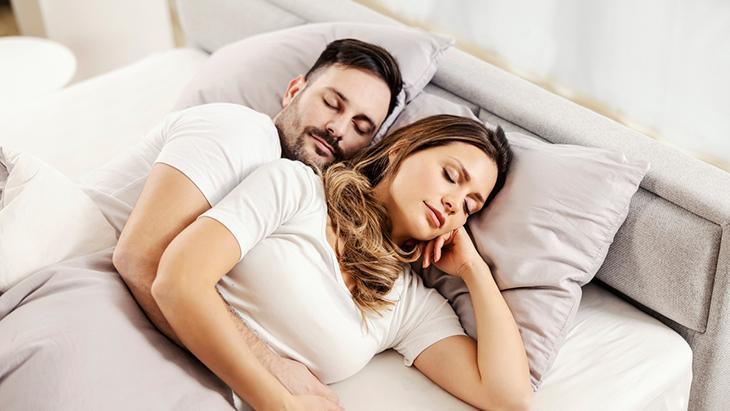 Fiziksel temas huzurlu bir uyku sağlayabilir…