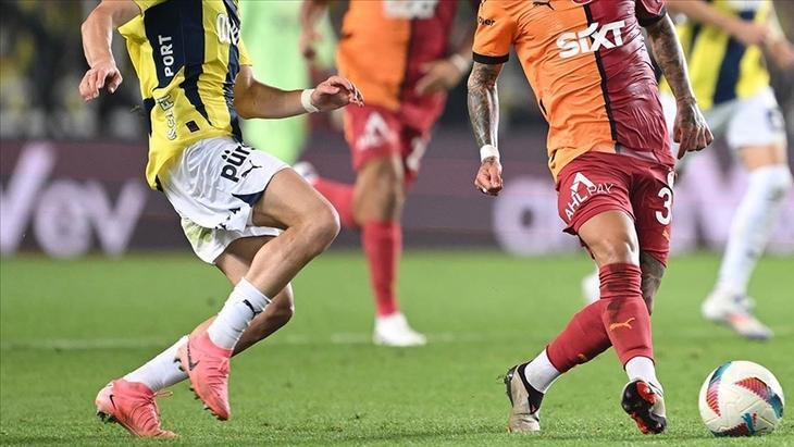 FENERBAHÇEDE 4 İSİM FORMA GİYEMEYECEK