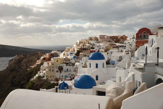 Egede deprem kabusu sürerken, Santorini hayalet adaya döndü