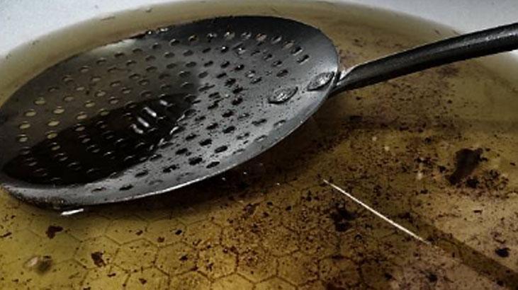 Kızartma yağındaki artıkları mıknatıs gibi çekiyor Tek damlası israf olmayacak