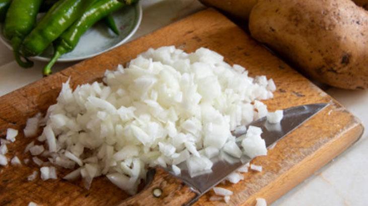 Soğanın keskin tadını alıp götürecek Ne koku ne acılık kalıyor, sütlü lezzet sırrı