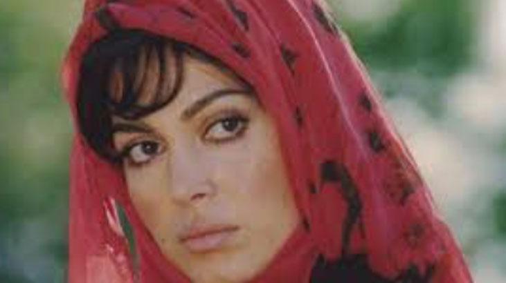 Herkes Türkan Şorayı konuşuyor Turkish Delight efsane oldu: Bir sürme yeter