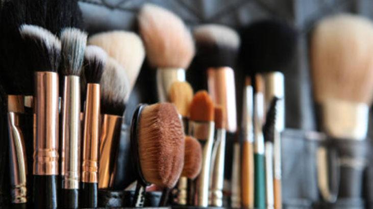 Herkes Türkan Şorayı konuşuyor Turkish Delight efsane oldu: Bir sürme yeter