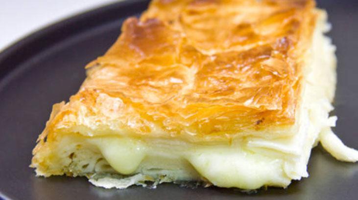 Tabakta dağılmayan su böreği hüner ister Hazırını unutturacak, iyice harmanlayın