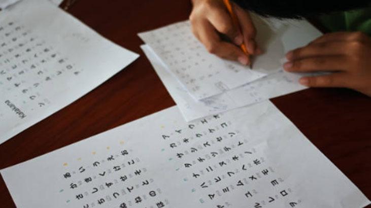 Çocukların erken yaşta birden fazla dil öğrenmesi neden daha avantajlı