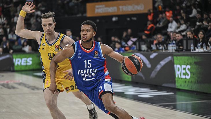 Anadolu Efes - Alba Berlin maçından kareler