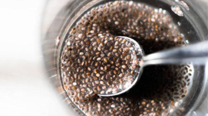 Chia tohumu, tam buğday ekmeği