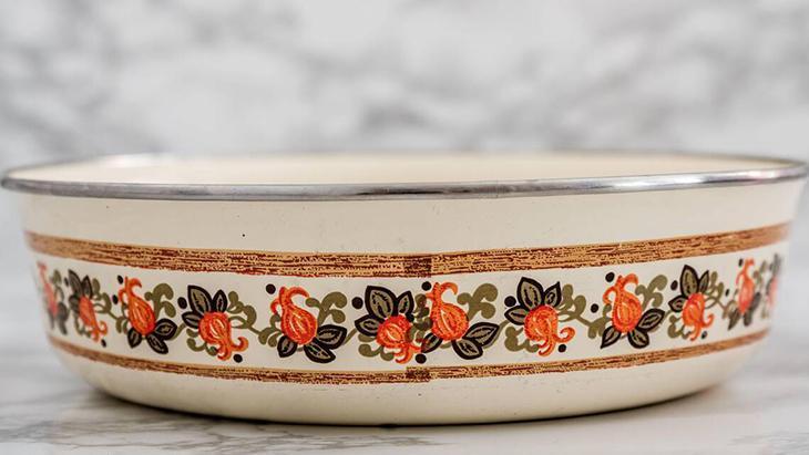 2- Metal gereçlerle yemek pişirme