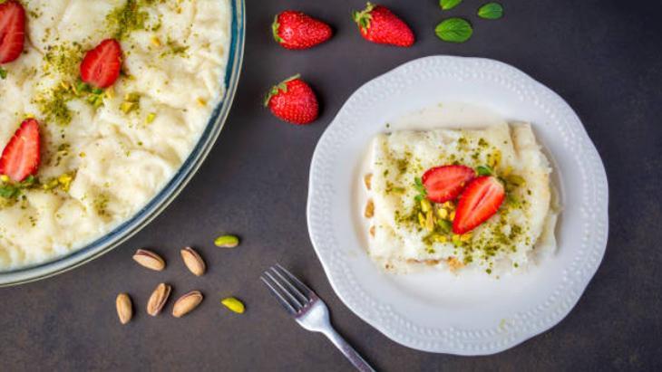 30 yıllık ustadan mis gibi güllaç tarifi İnek sütü hataymış, 8 katlısı efsane oluyor