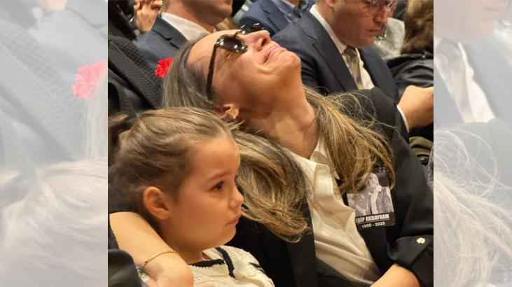 Edip Akbayrama veda Kızı Türkü Akbayram gözyaşlarına boğuldu