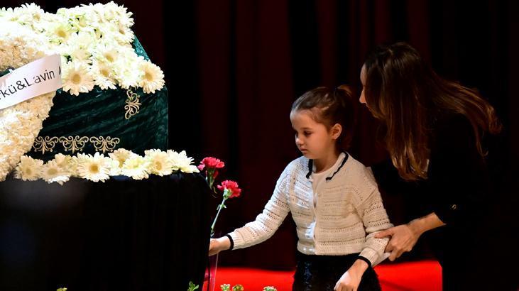 Edip Akbayrama veda Kızı Türkü Akbayram gözyaşlarına boğuldu