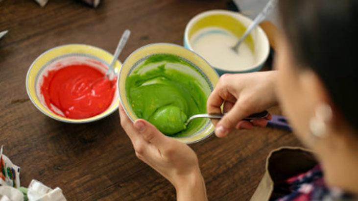 Gıda boyasıyla mum renklendirme