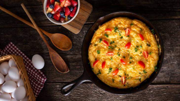 Yufka yok fırın yok Mis gibi tava böreği 20 dakikada hazır: Göz göz olunca kapatın