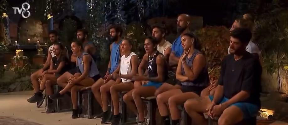Survivor Yiğit Poyraz eleme adayı oldu Ayşe Yükselden dikkat çeken sözler: Artık kazıklara doydum Survivor Yiğit Poyraz eleme adayı oldu Ayşe Yükselden dikkat çeken sözler: Artık kazıklara doydum