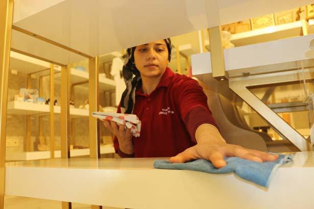 Gündelik temizliğe başladı, 3 senede patron oldu