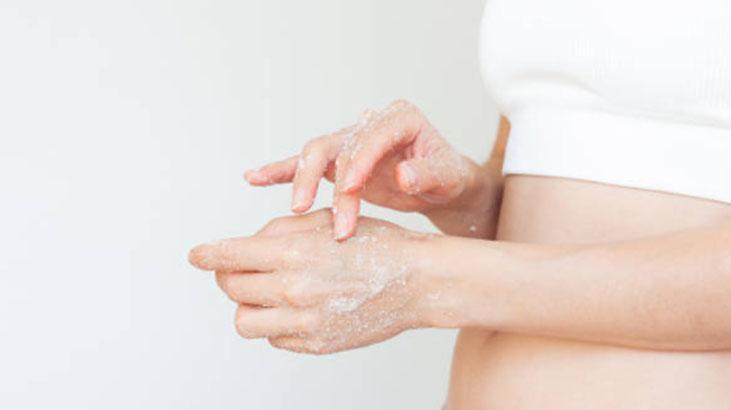 Soğuktan çatlarsa çaresi zeytinyağı-şekerde Pamuğa dönecek, doğal peeling