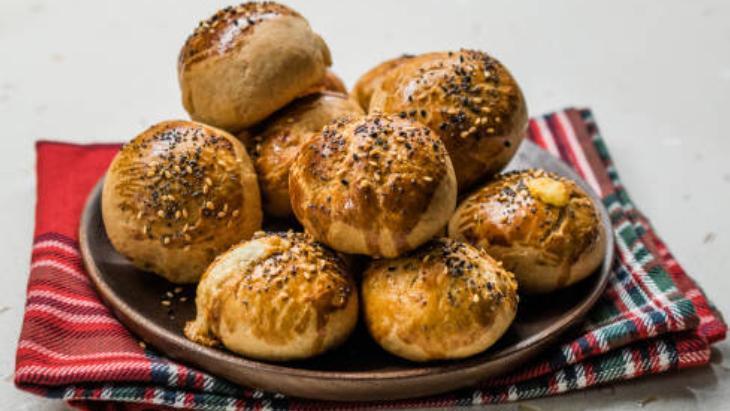 Kokusuyla sahura kaldırıyor Zahmetsiz mayasız poğaça tarifi, 30 dakika yeter