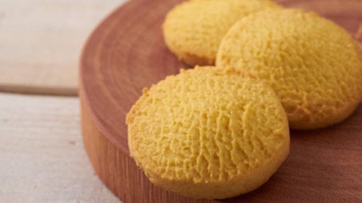 Ramazanda mideyi şişirmeyen irmik helvası Şerbeti anında çekiyor, lokum gibi