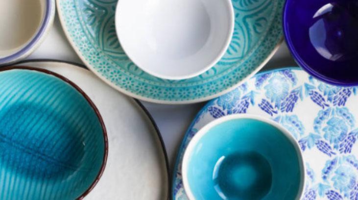 Sahtesi su değince meydana çıkıyor Gerçek porselen böyle olur, içine bakın Sahtesi su değince meydana çıkıyor Gerçek porselen böyle olur, içine bakın