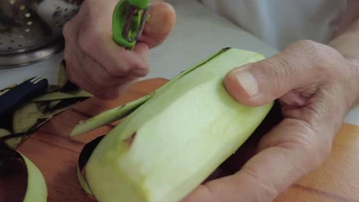 UN VE NİŞASTA KARIŞIMI KULLANIN