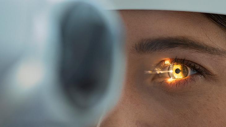 1-Yıllık göz muayenesi yaptırın