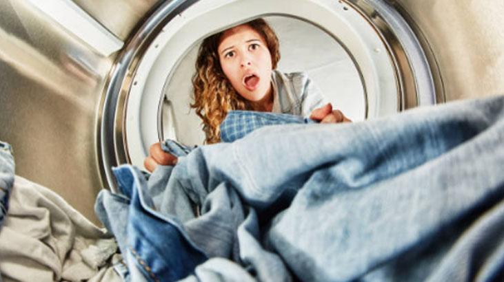 Kıyafetleri makineden ütülü gibi çıkartan tüyo Pisse kırıştırıyor, boşluk şart