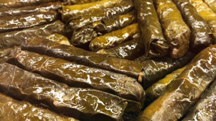 Ağızda dağılan yaprak sarmanın sırrı sodada 1 şişe dökün, parmak yediren tarif Ağızda dağılan yaprak sarmanın sırrı sodada 1 şişe dökün, parmak yediren tarif