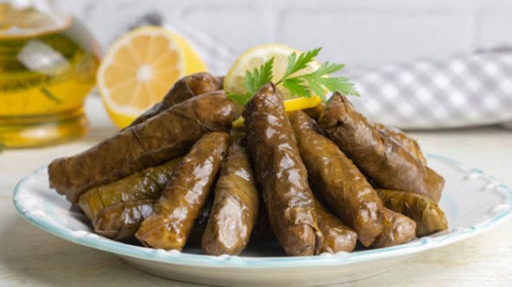 Ağızda dağılan yaprak sarmanın sırrı sodada 1 şişe dökün, parmak yediren tarif Ağızda dağılan yaprak sarmanın sırrı sodada 1 şişe dökün, parmak yediren tarif