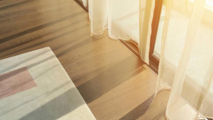 Evin havasını değiştiren perde tüyosu 1 santim pay bırakın, hem temiz hem ferah