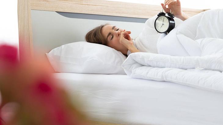 Sürekli alarm ertelenmez Sağlıklı uykuyu bitiriyor, iki cihaz yöntemi etkili