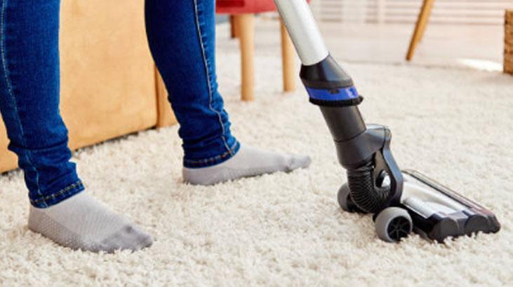 Çekiş gücü biten süpürgeye fırça yeter Bir avuç kir çıkacak, vakumluyor