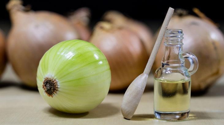 Gözlerden tek damla yaş akmayacak Soğan doğrarken bıçağa azıcık sürün