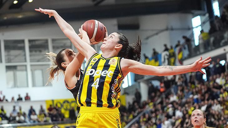 ÇBK Mersin - Fenerbahçe Opet maçından kareler