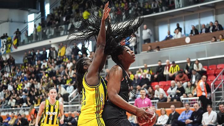 ÇBK Mersin - Fenerbahçe Opet maçından kareler