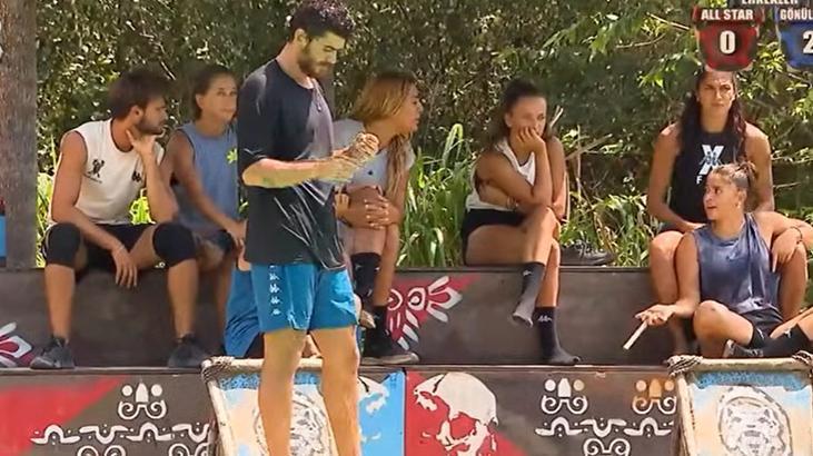 Survivorda dokunulmazlık oyununda tansiyon yükseldi Almeda Baylan ve Ayşe Yüksel kavga etti