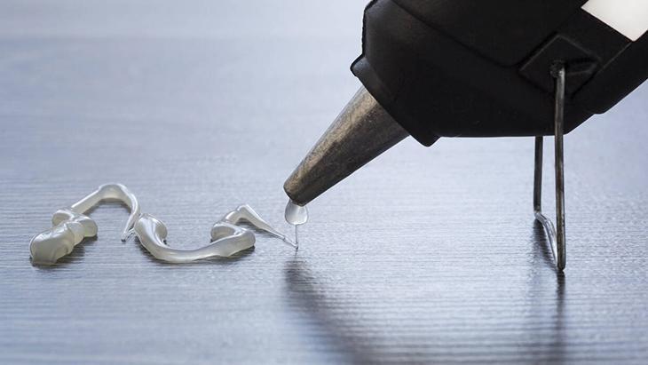 KOLTUKTAN UHU NASIL ÇIKAR