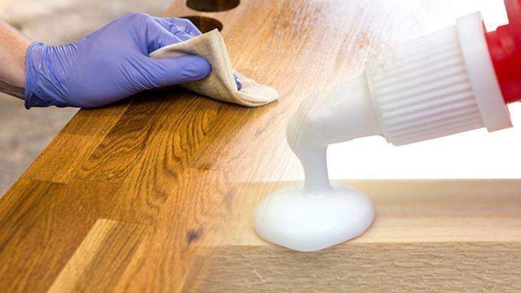 Uhu lekesinden eser kalmıyor Bırakın kurusun, sirke ve buzu görünce tutunamıyor